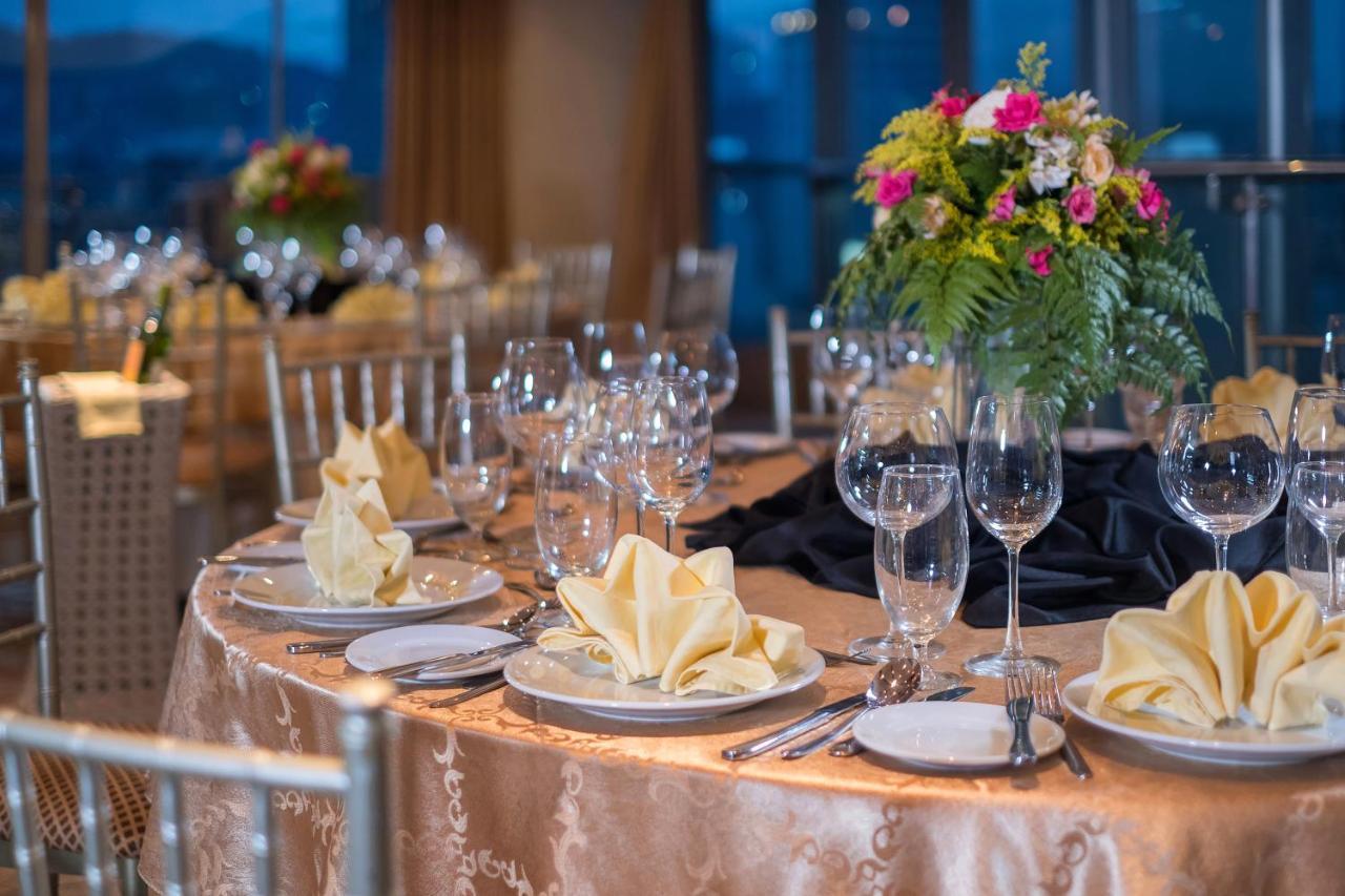 Golden Prince Hotel & Suites Cebu Dış mekan fotoğraf